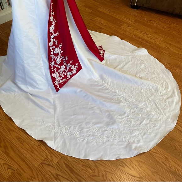 🆕 David’s Bridal Satin A-line Halter w/ Split Front Wedding Dress & Veil Sz. 10 - Picture 6 of 13